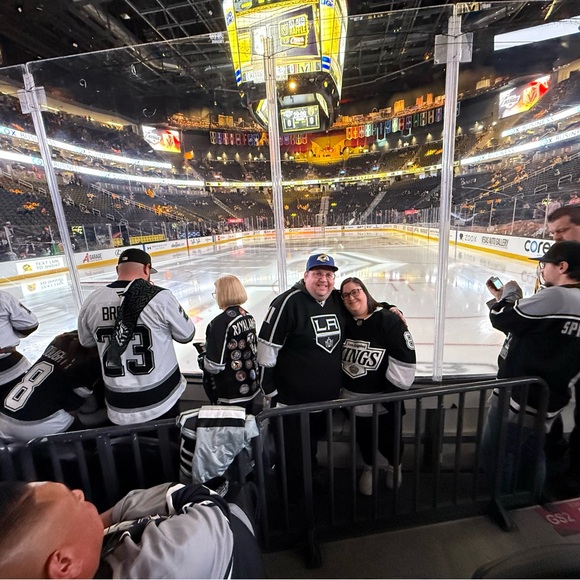 🩷❤️Meet your Posher, Laura 💙💜 - Picture 11 of 12